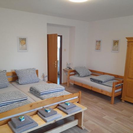 Hrncirna Apartman Kněževes Kültér fotó